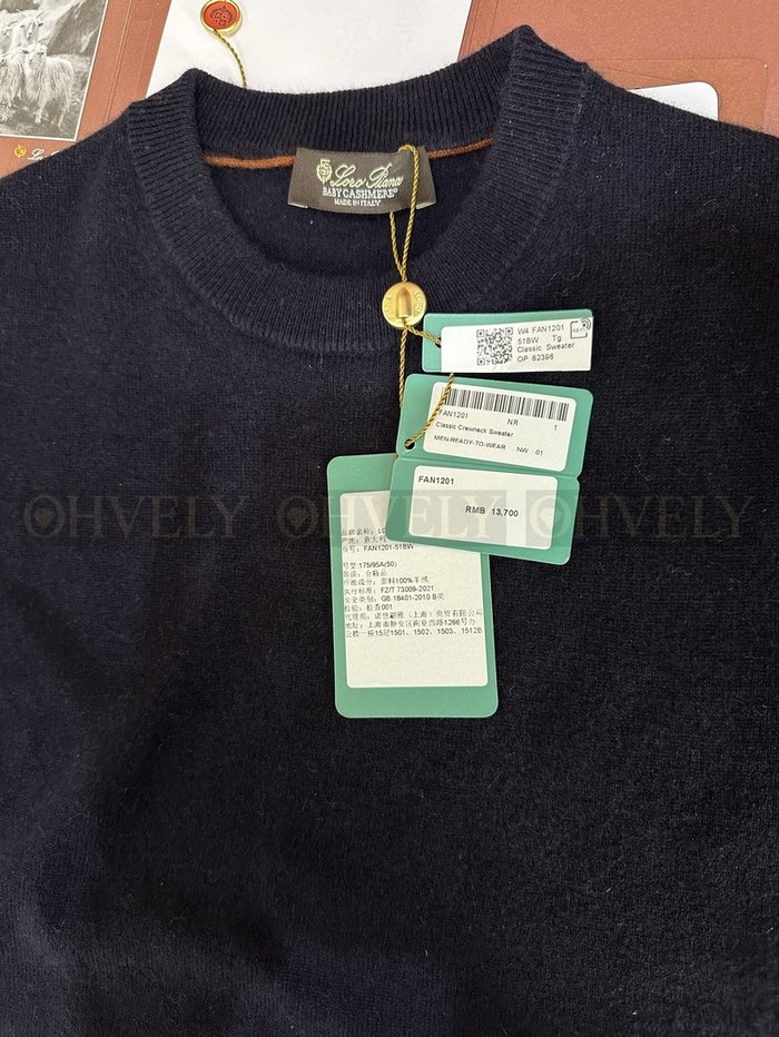 【 ZP 】LoroPiana 라운드 니트 (매장가 274만원)