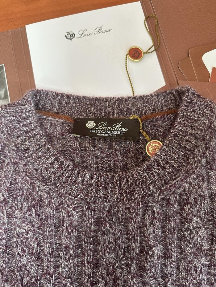 【 ZP 】LoroPiana 니트 스웨터 (매장가 370만원)