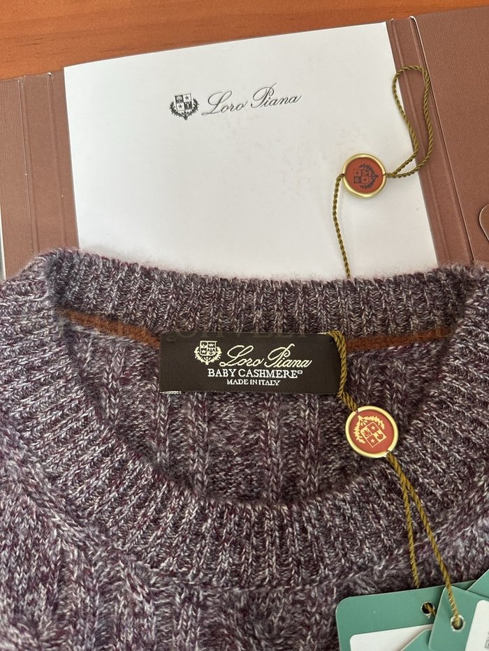 【 ZP 】LoroPiana 니트 스웨터 (매장가 370만원)