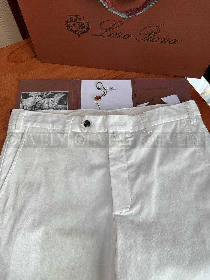 【 ZP 】LoroPiana 바지 (매장가 130만원)