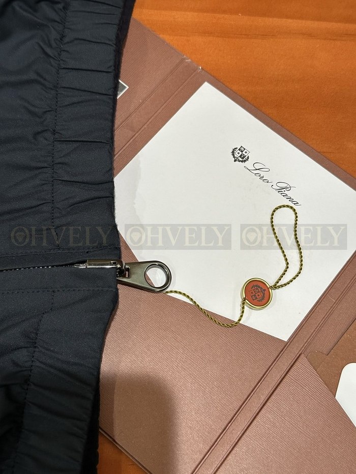 【 ZP 】LoroPiana 집업 아우터 (매장가 558만원)