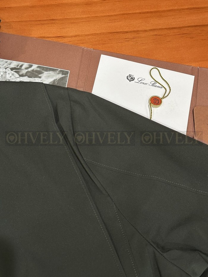 【 ZP 】LoroPiana 아우터 (매장가 618만원)