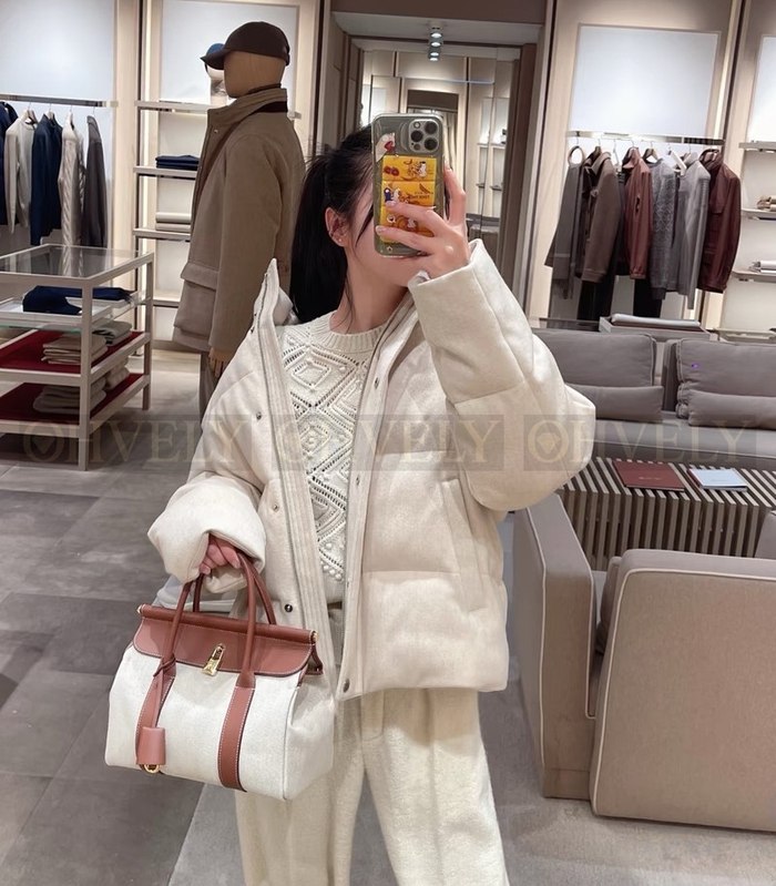 【 ZP 】LoroPiana 다운 패딩 (매장가 1032만원)