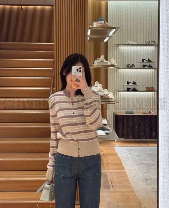 【 ZP 】LoroPiana 가디건 (매장가 448만원)