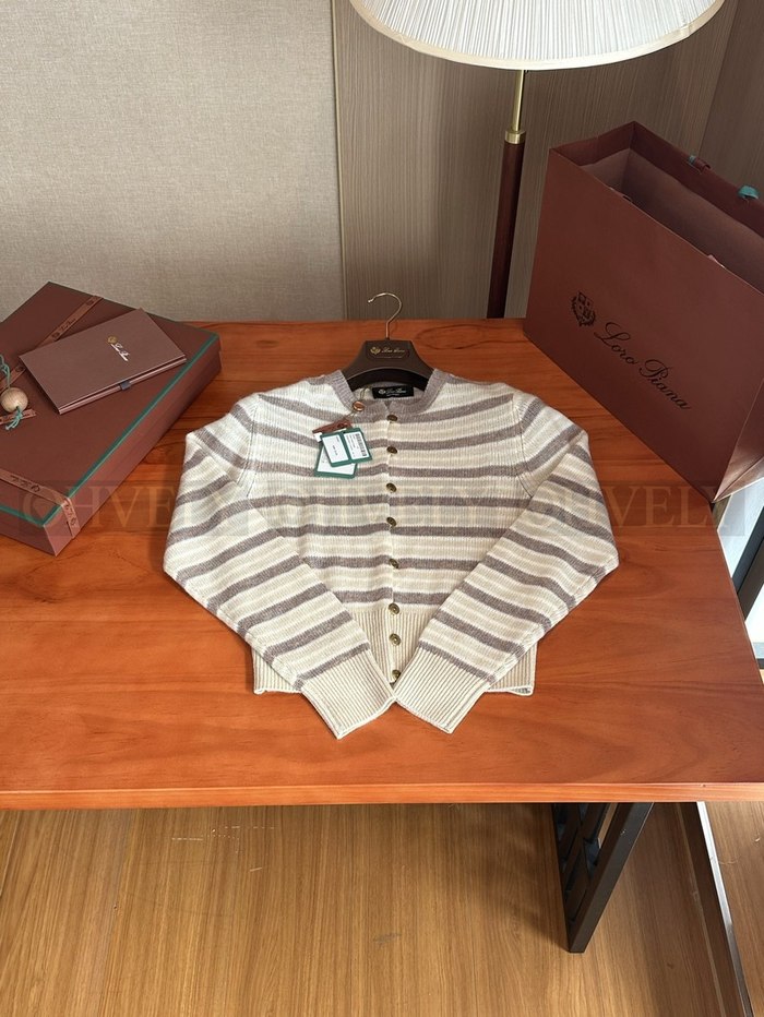 【 ZP 】LoroPiana 가디건 (매장가 448만원)