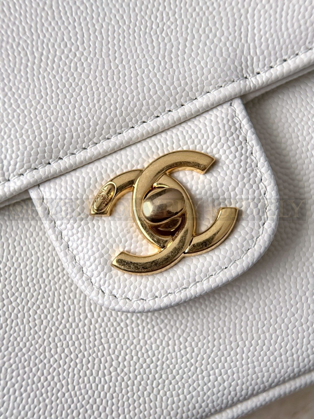 Chanel 스몰 플랩백 제니백 2026 화이트